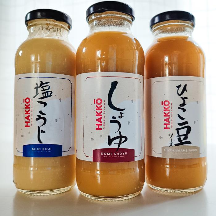 Las tres salsas distintas en sus envases de 250ml