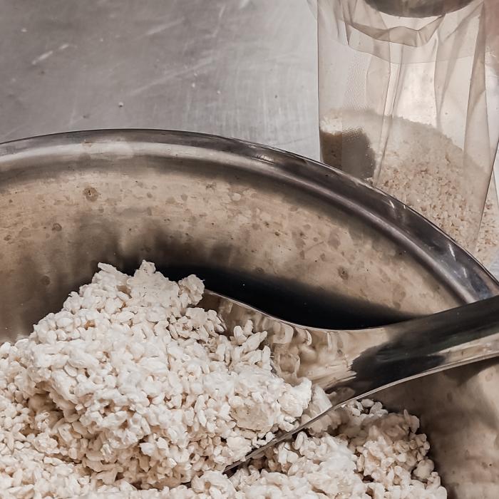 Koji en su proceso de molienda